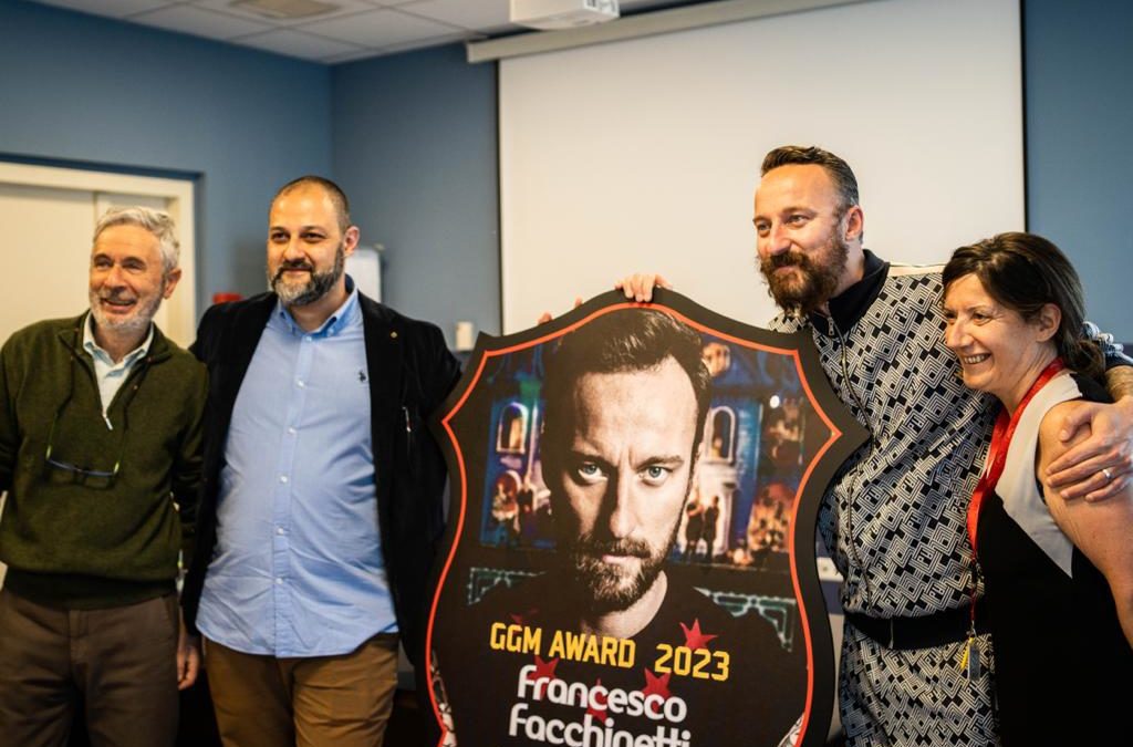 Il premio GGM AWARD 2023 all’artista Francesco Facchinetti